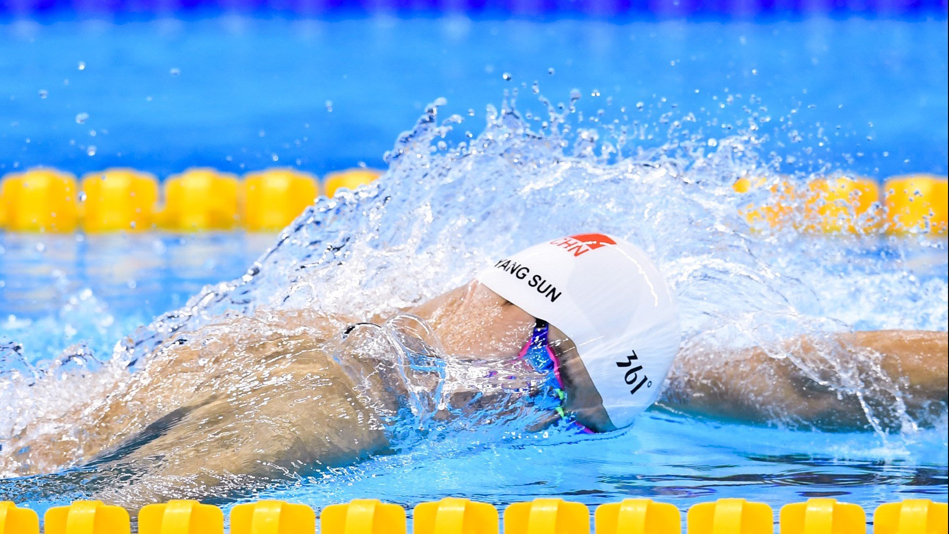 体育新闻中心赛前状态追踪，体育新闻预告