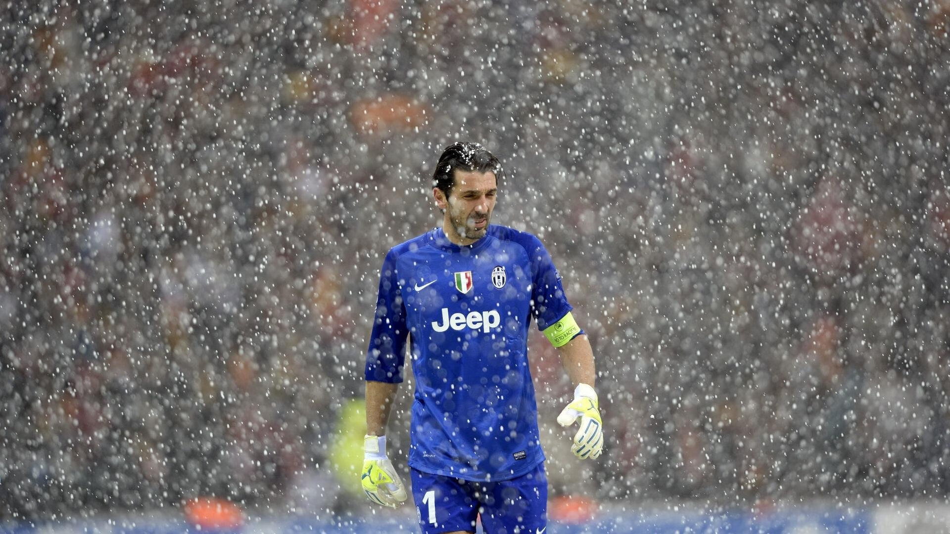 球迷团体联合发声呼吁俱乐部优化观赛服务体验，球赛观众